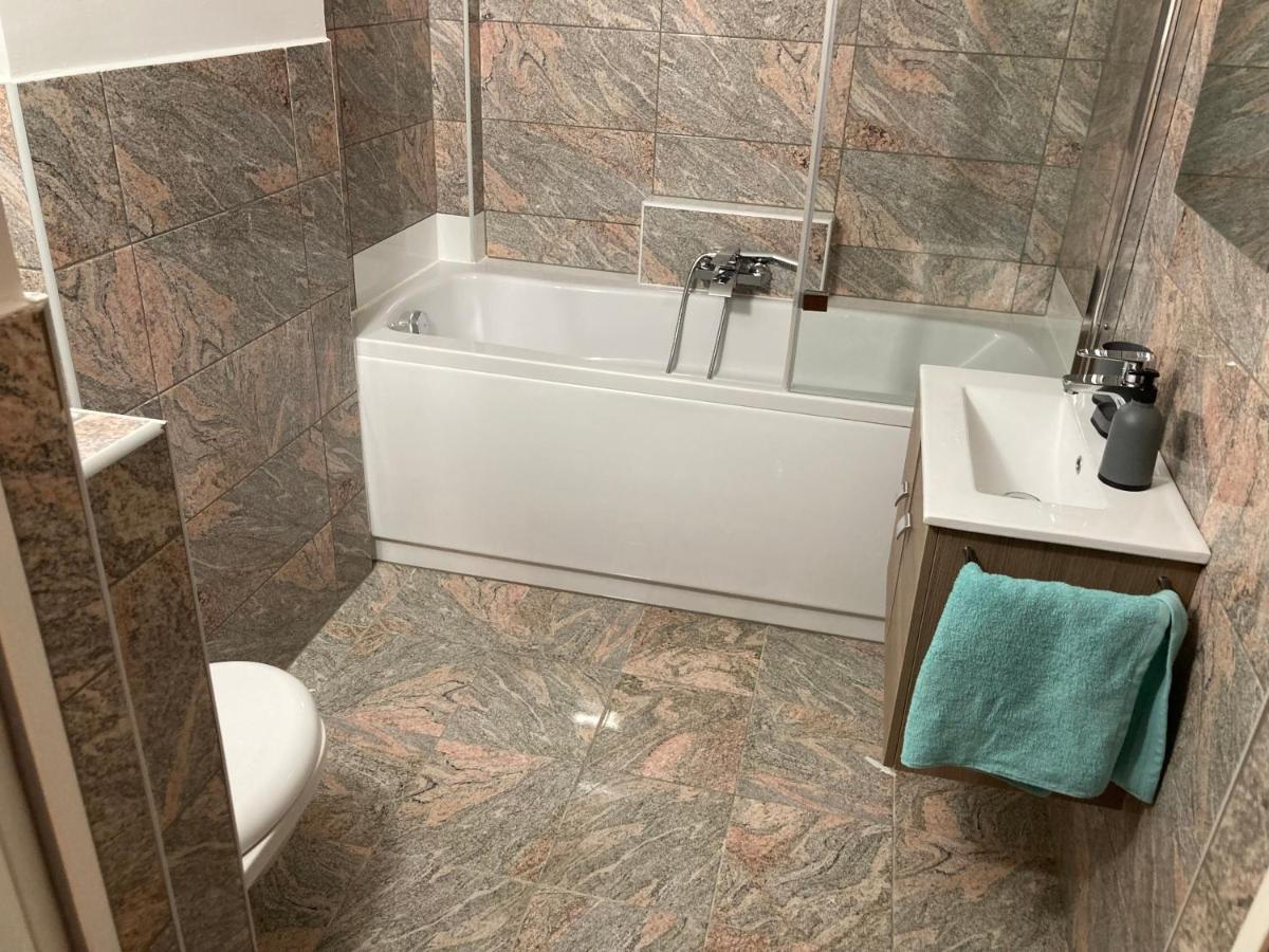 Roland Downtown - Keleti Appartement Budapest